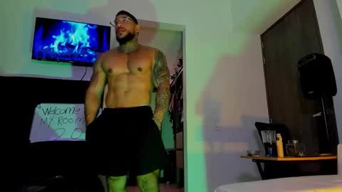 Snapshot of andrewjohnson0 chatting on 09-16-25, 06:09 Andrew Johnson online show from 09-16-25, 06:09