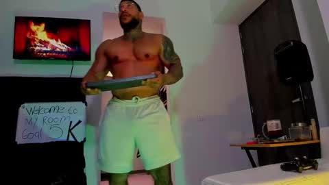 Snapshot of andrewjohnson0 chatting on 09-23-25, 04:54 Andrew Johnson online show from 09-23-25, 04:54