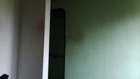 Snapshot of andrewmature chatting on 10-12-25, 09:36 andrewmature online show from 10-12-25, 09:36