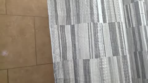 Snapshot of andrewo42601 chatting on 12-16-25, 11:54 andrewo42601 online show from 12-16-25, 11:54