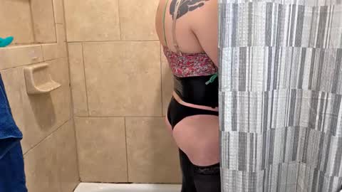 andrewo4277 online show from 03-08-26, 11:41