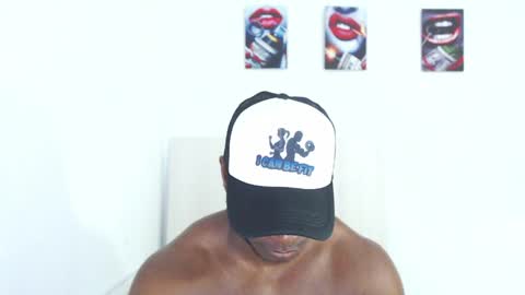 Snapshot of andrewoconnor__ chatting on 05-10-26, 05:18 Andrew Oconnor online show from 05-10-26, 05:18