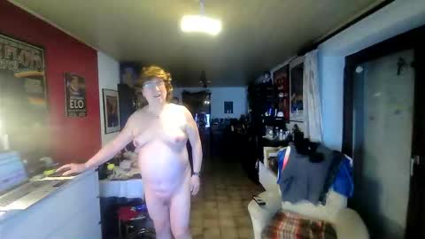 Snapshot of androgynia1 chatting on 10-13-25, 05:51 androgynia online show from 10-13-25, 05:51