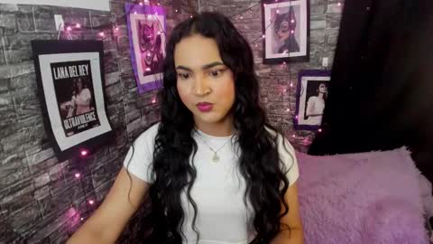 Snapshot of andrys_hot chatting on 03-06-26, 08:38 Andrys online show from 03-06-26, 08:38