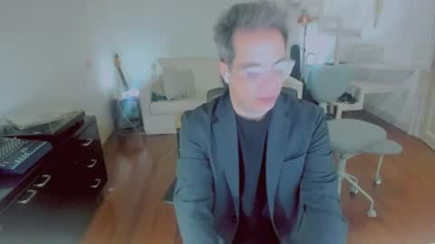 Snapshot of andy0pandi chatting on 06-24-26, 06:56 Andrew online show from 06-24-26, 06:56