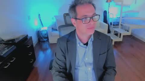 Snapshot of andy0pandi chatting on 06-25-26, 05:12 Andrew online show from 06-25-26, 05:12
