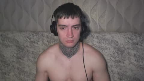 Snapshot of andy4life chatting on 06-10-26, 06:40 andy4life online show from 06-10-26, 06:40