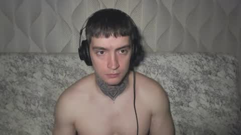Snapshot of andy4life chatting on 06-11-26, 11:03 andy4life online show from 06-11-26, 11:03