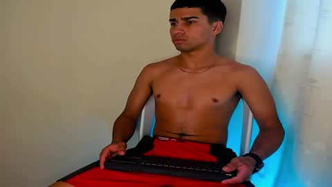 Andy online show from 01-03-25, 03:44