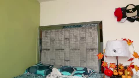 Snapshot of andy_belier chatting on 10-30-25, 01:01 Andy online show from 10-30-25, 01:01