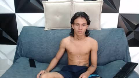 andy_dan1 online show from 02-03-25, 09:39