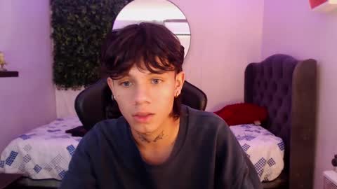 andy_dan1 online show from 03-07-25, 02:01