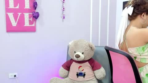 Andrea online show from 02-24-25, 11:43