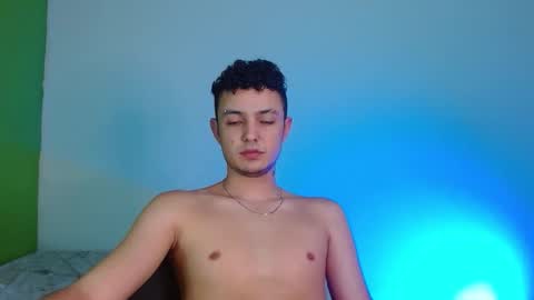 Snapshot of andy_gazmey chatting on 10-30-25, 01:40 andy_gazmey online show from 10-30-25, 01:40