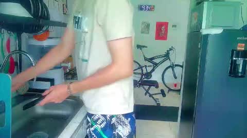 Snapshot of andy_gray01 chatting on 02-16-26, 02:35 Andy Gray online show from 02-16-26, 02:35