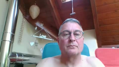 Snapshot of andybayern chatting on 05-22-26, 01:28 andybayern online show from 05-22-26, 01:28