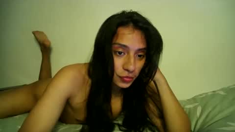 Snapshot of andybeb2121 chatting on 11-26-25, 04:13 lady Andy online show from 11-26-25, 04:13