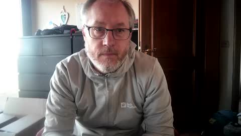 Snapshot of andyberg8 chatting on 02-23-25, 12:16 Andy online show from 02-23-25, 12:16