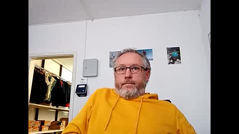 Snapshot of andyberg8 chatting on 02-27-25, 02:21 Andy online show from 02-27-25, 02:21