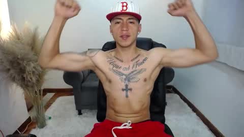 Snapshot of andyderek1 chatting on 12-17-25, 11:16 andyderek1 online show from 12-17-25, 11:16