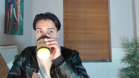 Snapshot of andyjoy_ chatting on 05-04-26, 11:39 Andy Joy online show from 05-04-26, 11:39