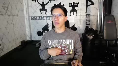 Snapshot of andyjoy_ chatting on 05-06-26, 11:37 Andy Joy online show from 05-06-26, 11:37