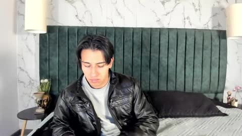 Snapshot of andyjoy_ chatting on 05-17-26, 11:39 Andy Joy online show from 05-17-26, 11:39