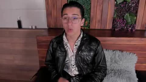 Snapshot of andyjoy_ chatting on 05-21-26, 11:39 Andy Joy online show from 05-21-26, 11:39
