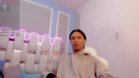 Snapshot of andykings_1 chatting on 01-06-26, 05:33 Andy Kings online show from 01-06-26, 05:33