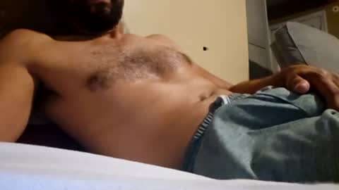 Snapshot of andyroony chatting on 06-22-26, 06:43 andyroony online show from 06-22-26, 06:43
