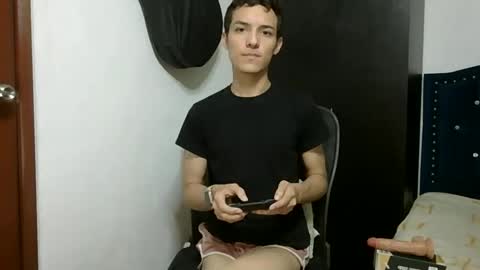 Snapshot of andytwi chatting on 04-21-26, 03:02 Andy online show from 04-21-26, 03:02