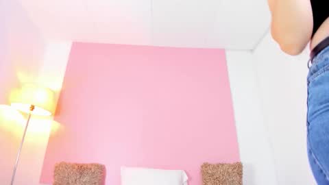 Snapshot of andyylove_jk chatting on 01-16-26, 01:04 Andy online show from 01-16-26, 01:04