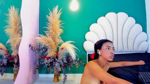 Snapshot of aneesaval chatting on 01-06-25, 06:10 ANEE SAVAL online show from 01-06-25, 06:10