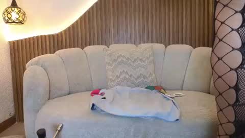Snapshot of aneljones chatting on 07-10-26, 07:27 Anell online show from 07-10-26, 07:27