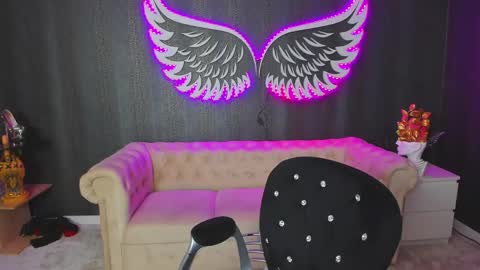 Snapshot of anemariejolie chatting on 09-12-25, 02:28 Anne online show from 09-12-25, 02:28