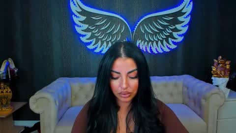 Snapshot of anemariejolie chatting on 10-22-25, 04:40 Anne online show from 10-22-25, 04:40