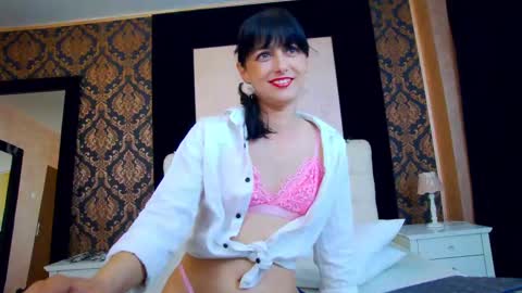 Snapshot of aneshereforu chatting on 03-11-25, 02:40 Anes online show from 03-11-25, 02:40