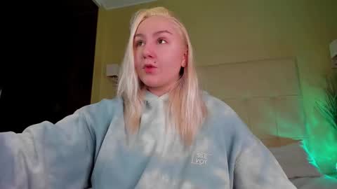 Anet Dream online show from 11-29-25, 05:16