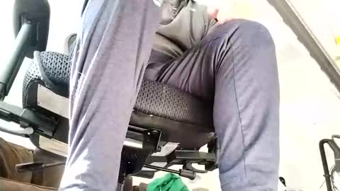 anewguy567 online show from 12-22-25, 04:37