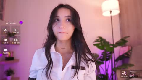 Snapshot of angeeel_ chatting on 09-18-25, 02:57 Angel online show from 09-18-25, 02:57