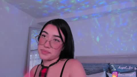 Snapshot of angeel_fox chatting on 12-05-24, 10:01 Angel online show from 12-05-24, 10:01