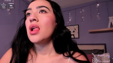 Snapshot of angeel_fox chatting on 01-31-25, 06:24 Angel online show from 01-31-25, 06:24