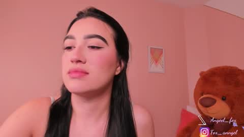 Snapshot of angeel_fox chatting on 09-17-25, 04:03 Angel online show from 09-17-25, 04:03