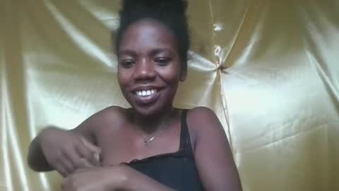 Snapshot of angeeliine chatting on 04-25-26, 12:24 angeeliine online show from 04-25-26, 12:24