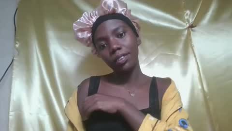 Snapshot of angeeliine chatting on 04-26-26, 05:21 angeeliine online show from 04-26-26, 05:21