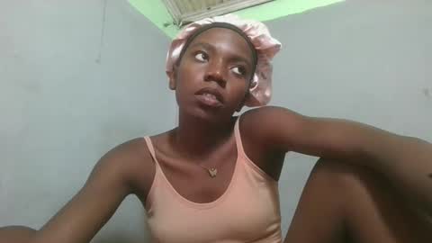 Snapshot of angeeliine chatting on 05-10-26, 11:15 angeeliine online show from 05-10-26, 11:15