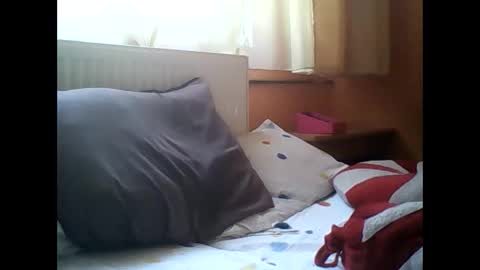 Angel online show from 04-19-26, 09:52