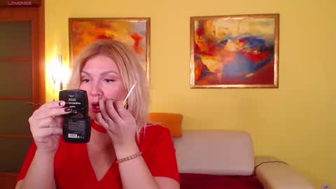 Snapshot of angel_alice108 chatting on 10-05-25, 03:54 Alice PRIVATE IS OPEN online show from 10-05-25, 03:54