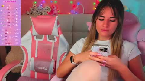 Ivanna and Jessica online show from 05-09-26, 03:56
