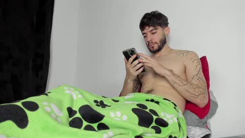 Snapshot of angel_damons_ chatting on 01-17-25, 01:03 Angel Damons online show from 01-17-25, 01:03